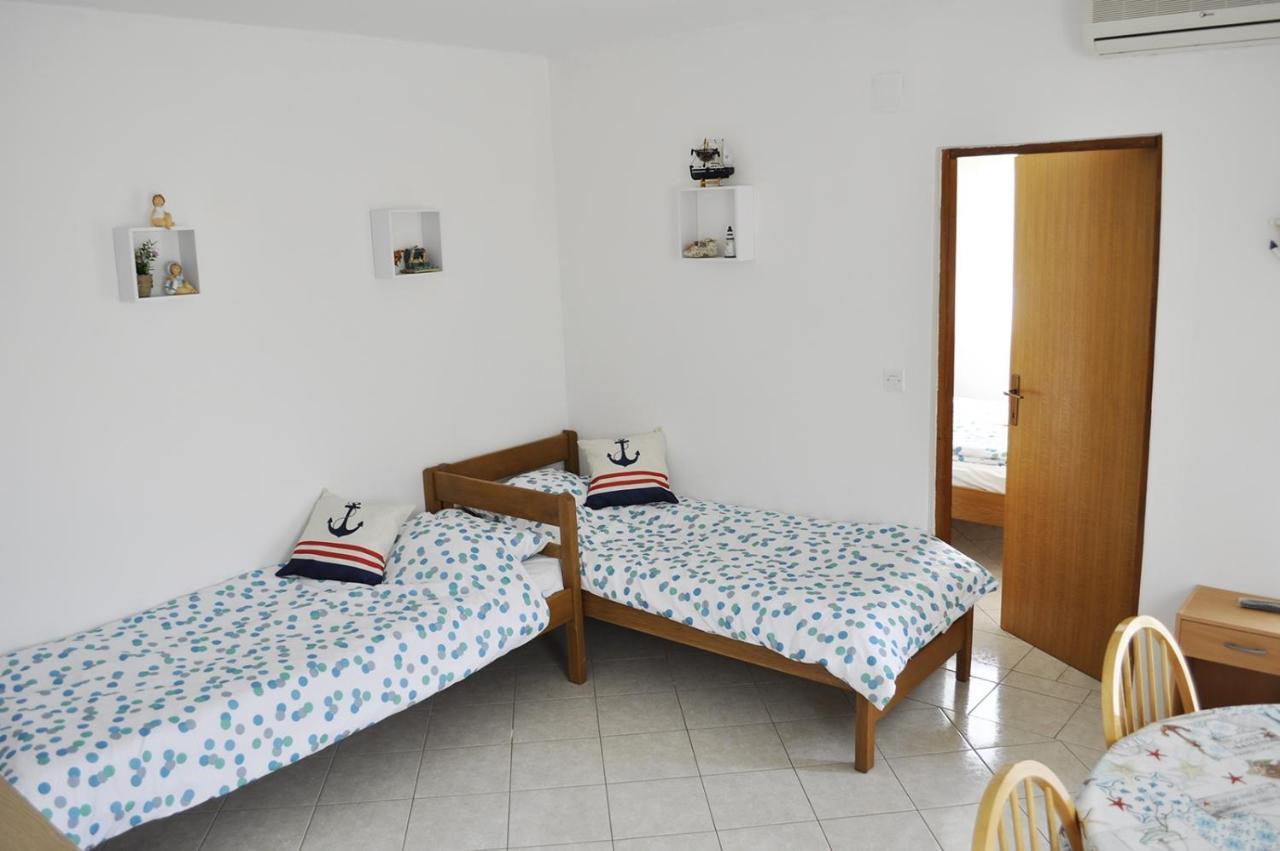 Apartment Vir 13686B 외부 사진