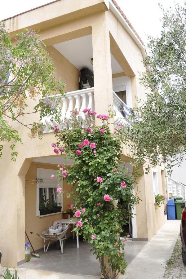 Apartment Vir 13686B 외부 사진